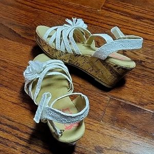 Adorable wedge sandals